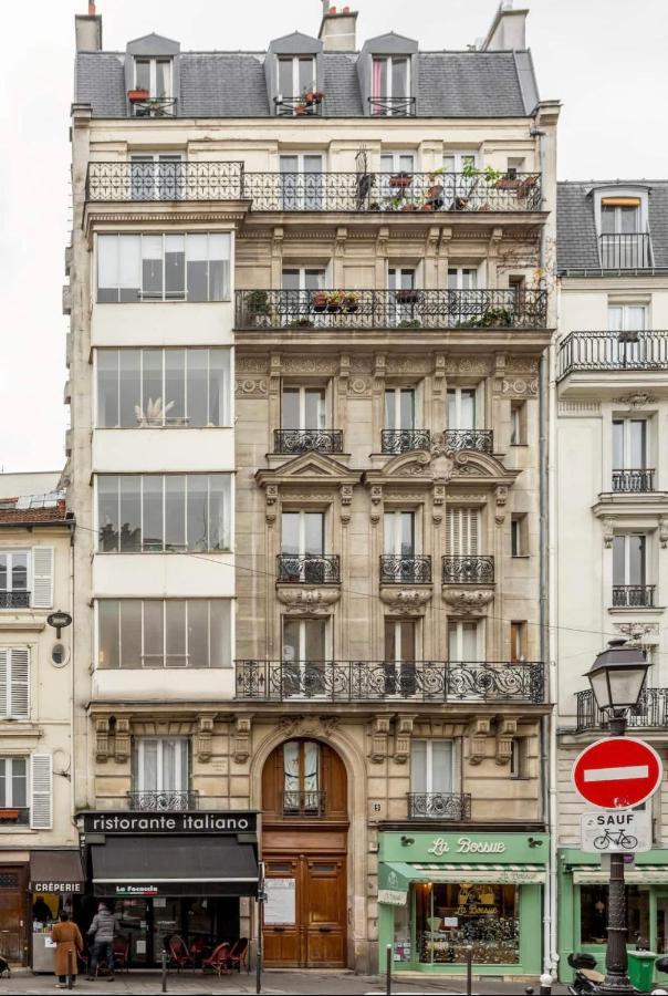 Abbesses - Superbe Appartement Avec Cheminees Paris Bagian luar foto
