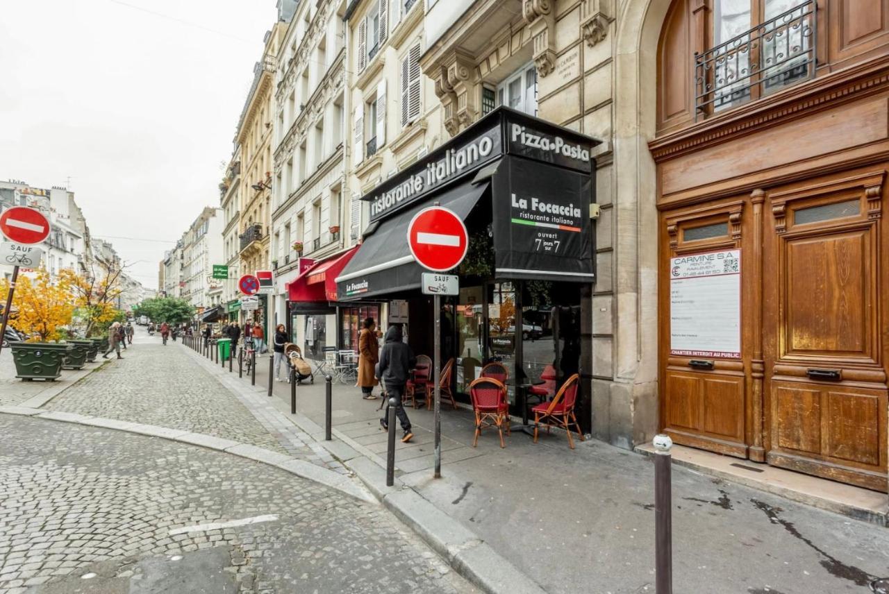 Abbesses - Superbe Appartement Avec Cheminees Paris Bagian luar foto